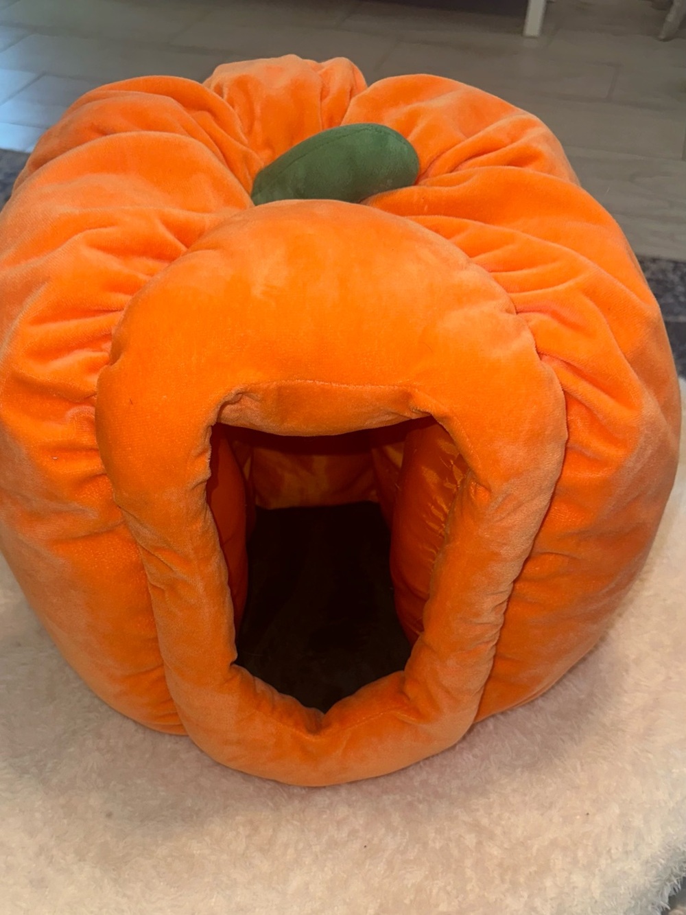 Plush Pumpkin Cat Hideout